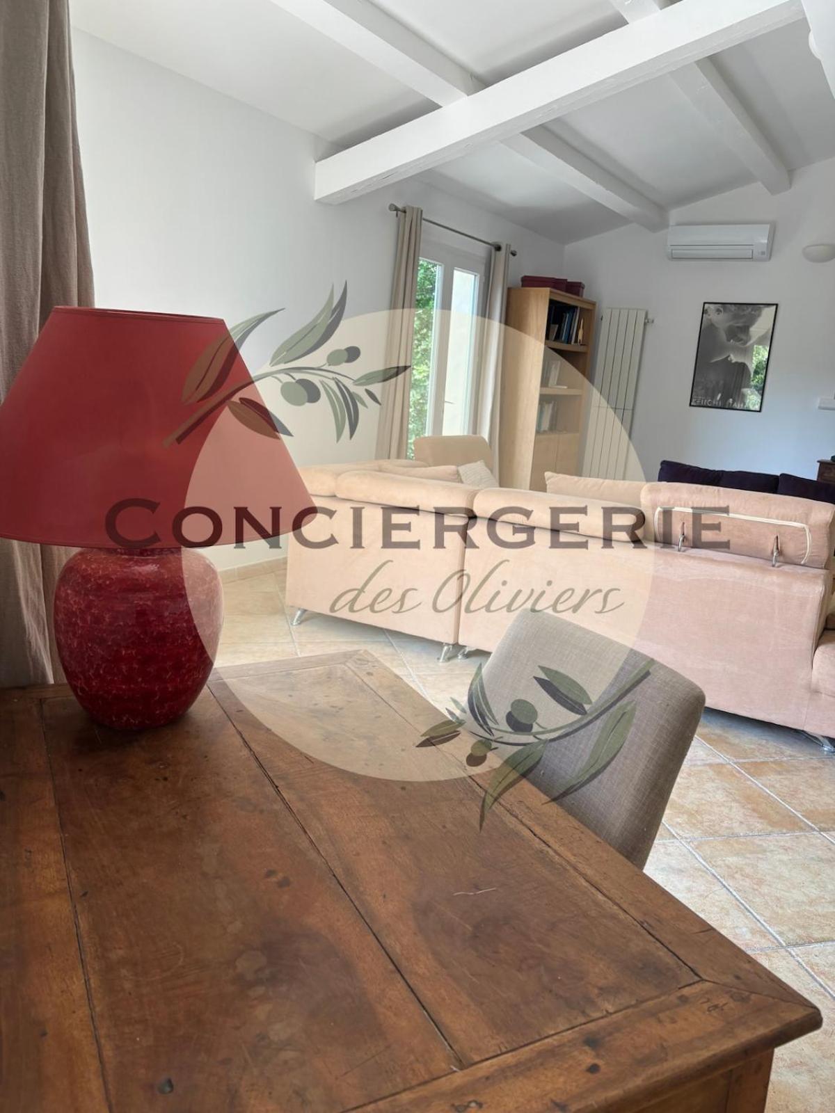 Villa Avec Piscine Belgentier Экстерьер фото